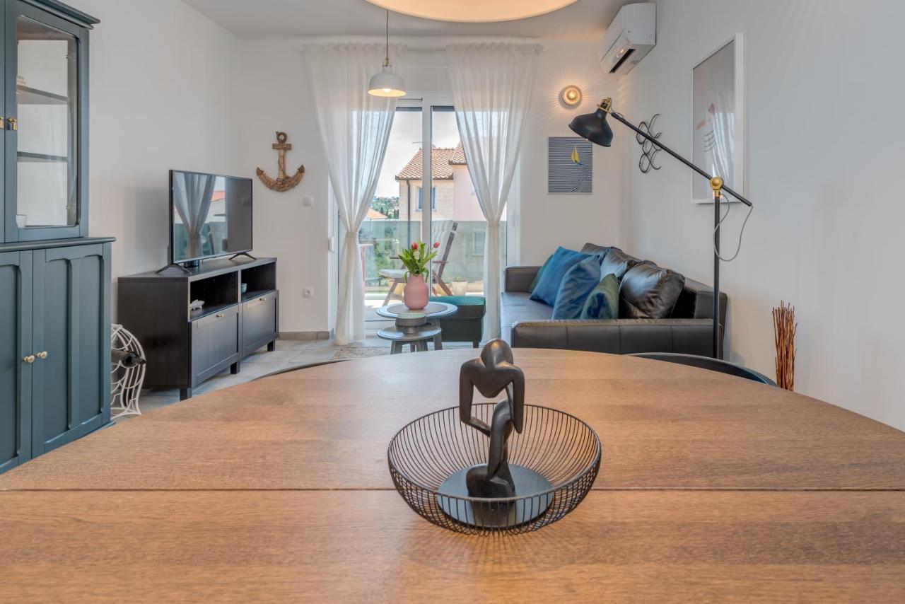 New And Chic Place Near Old Town Of Trogir Extérieur photo