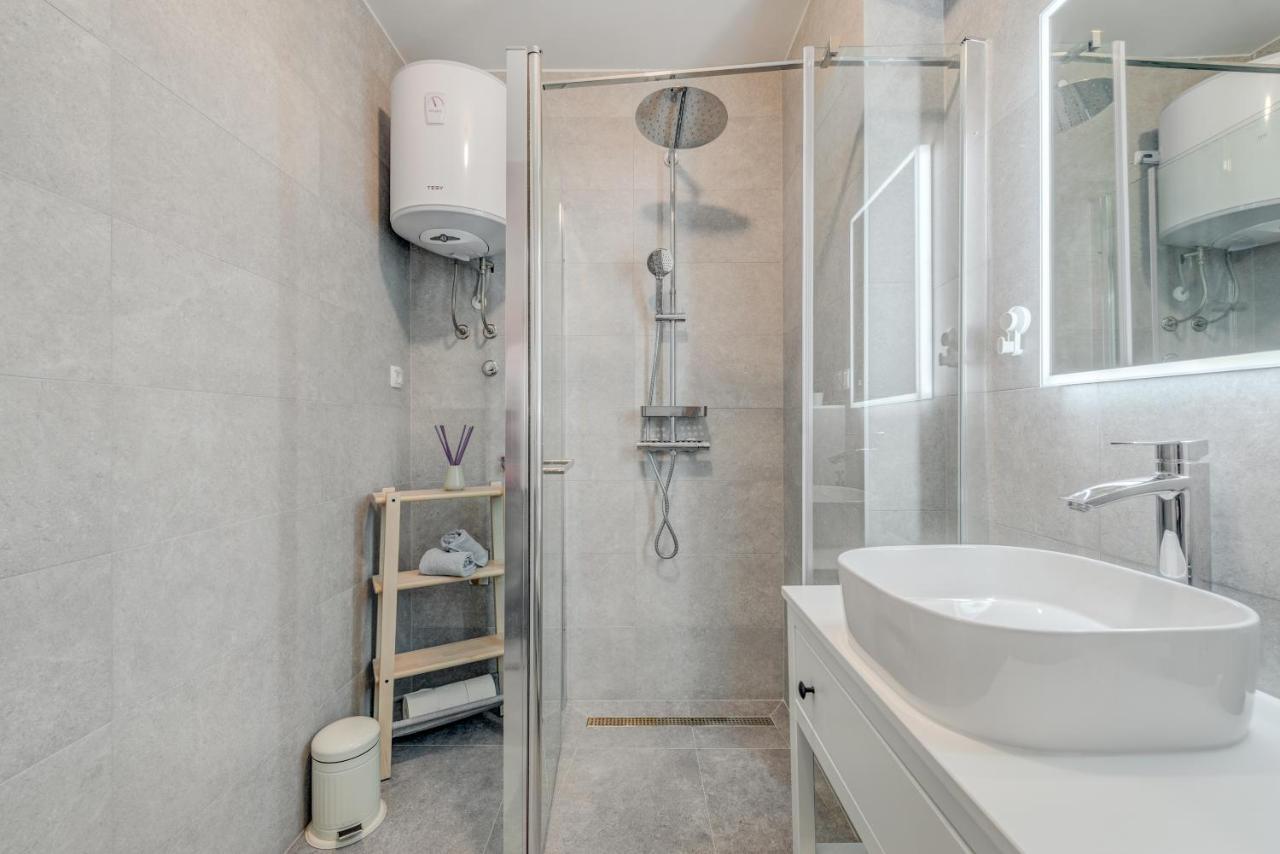 New And Chic Place Near Old Town Of Trogir Extérieur photo