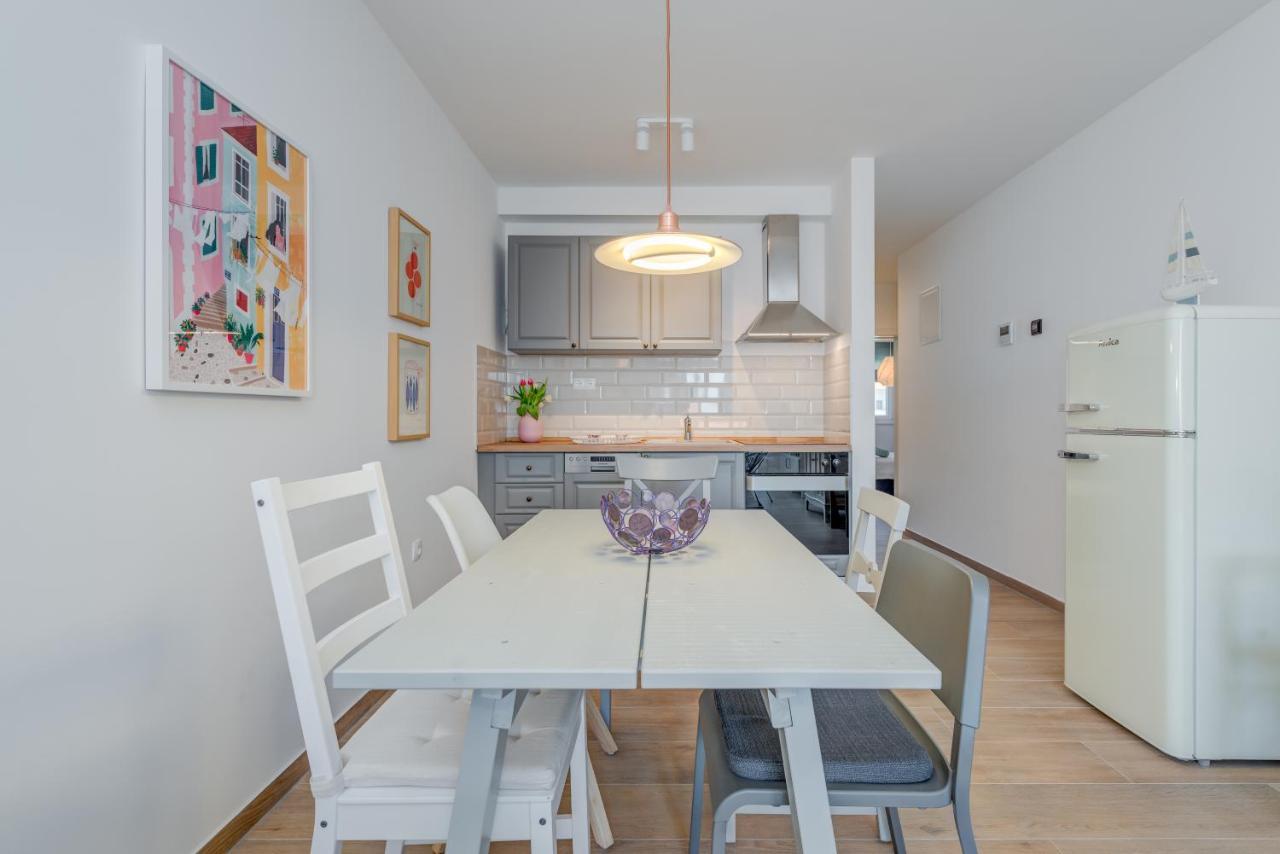 New And Chic Place Near Old Town Of Trogir Extérieur photo