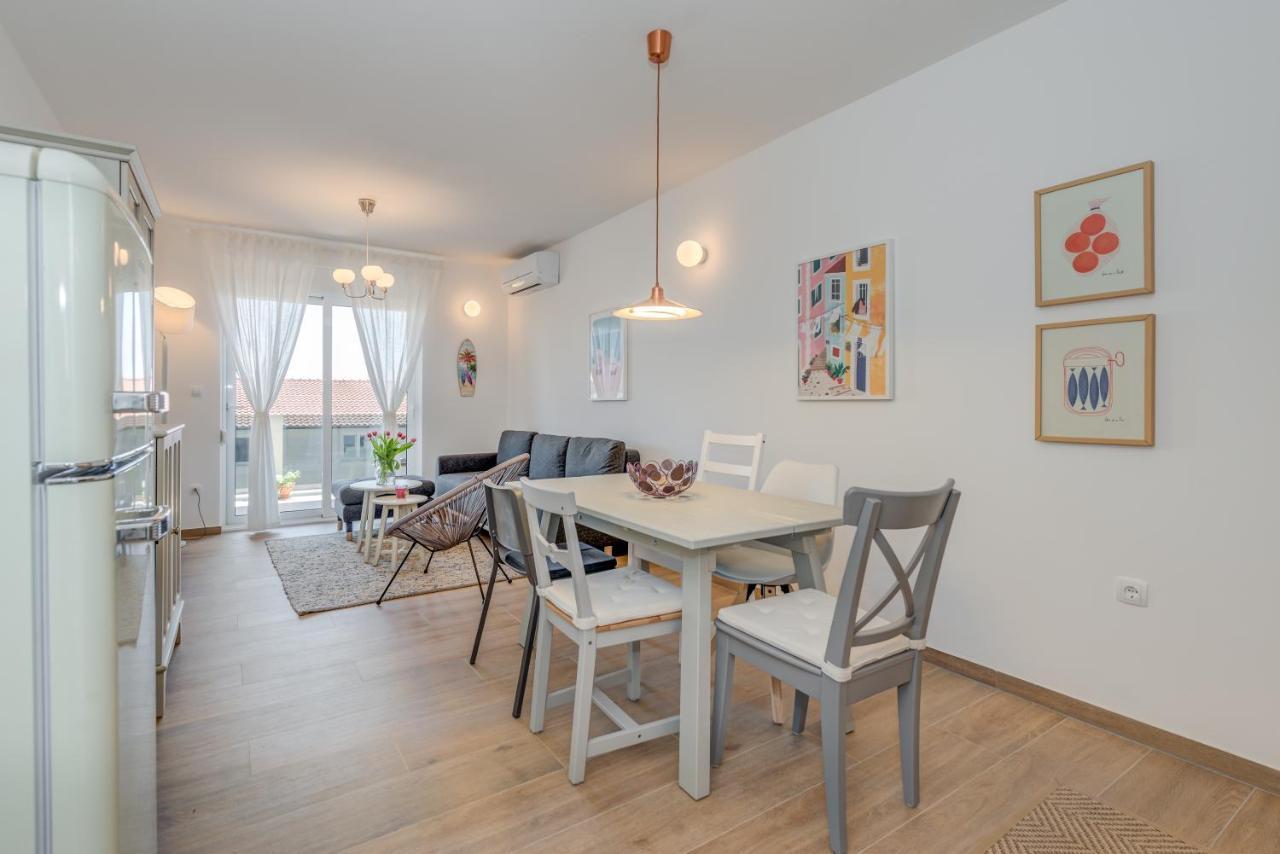 New And Chic Place Near Old Town Of Trogir Extérieur photo