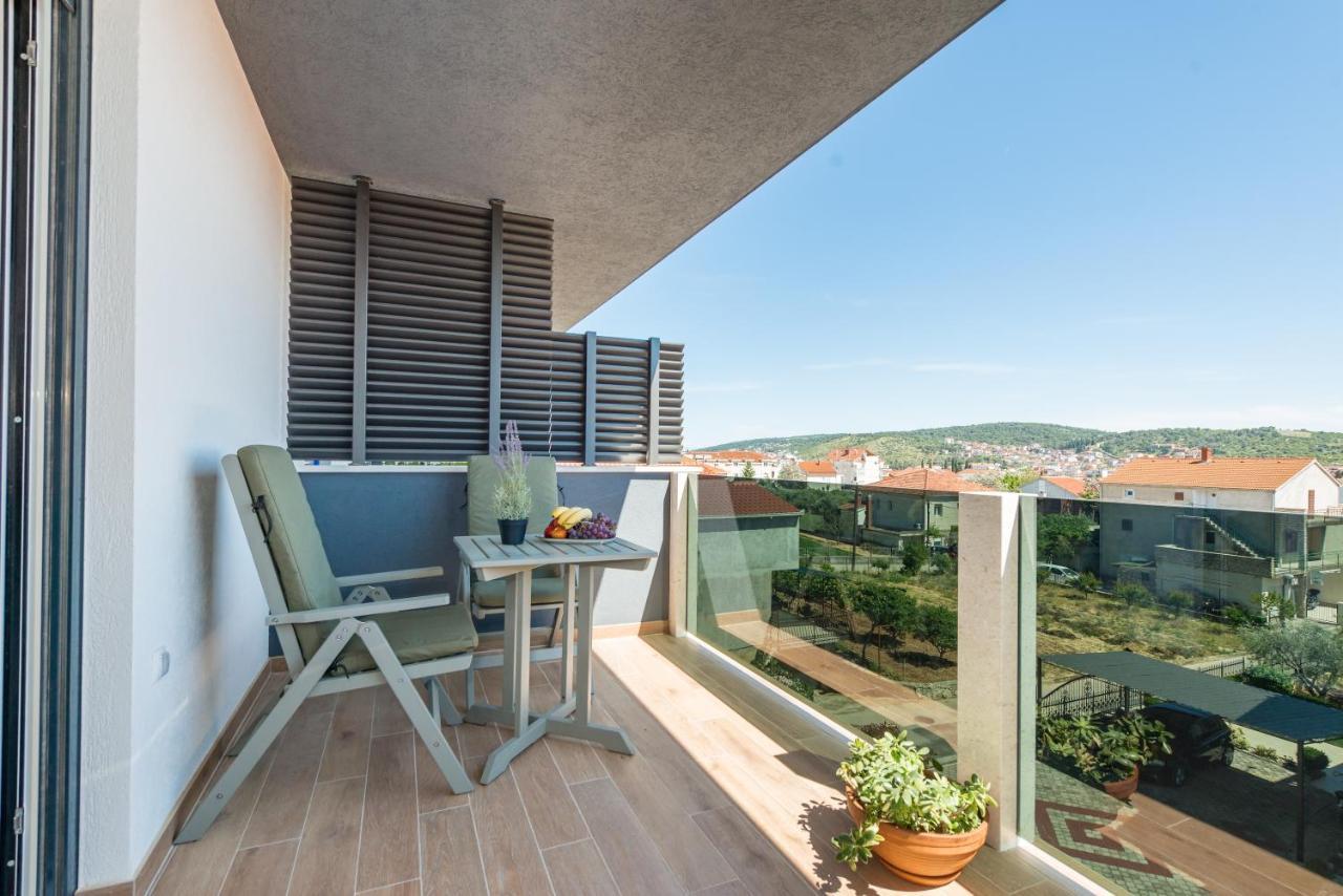 New And Chic Place Near Old Town Of Trogir Extérieur photo