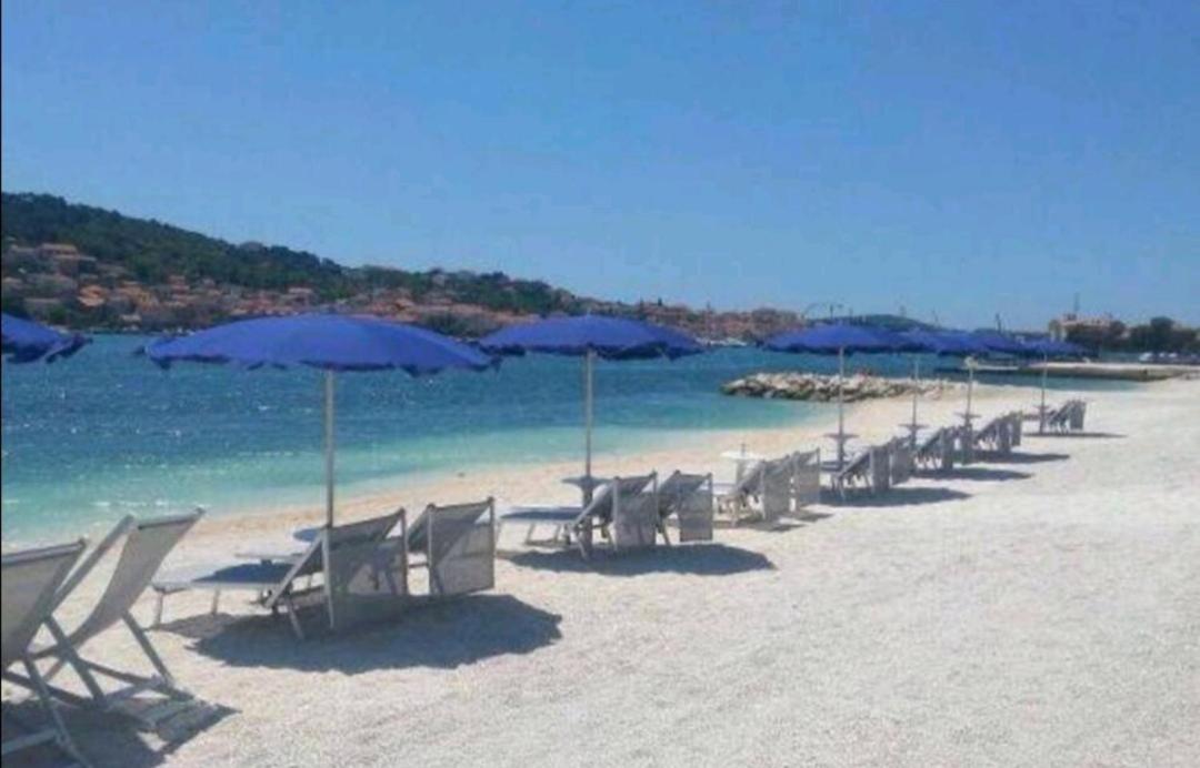 New And Chic Place Near Old Town Of Trogir Extérieur photo